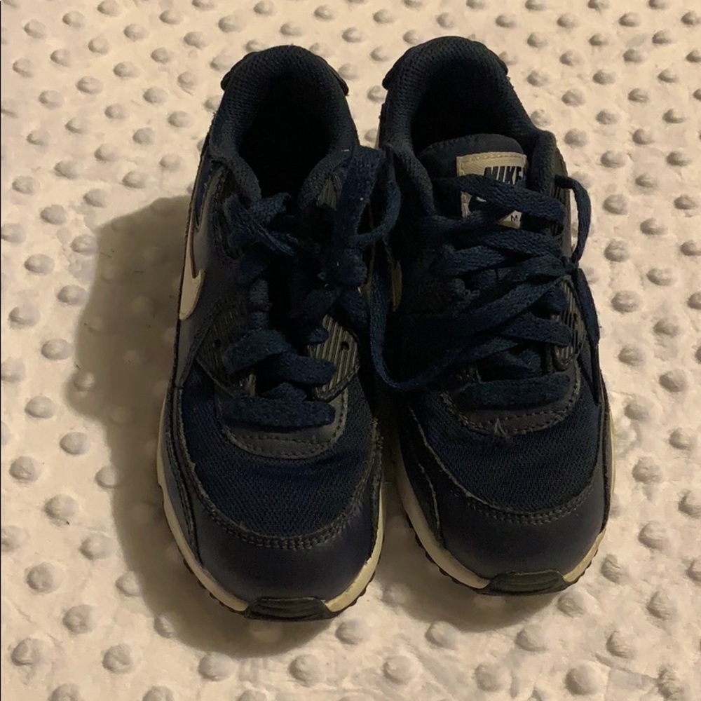 Navy blue nike air max’s